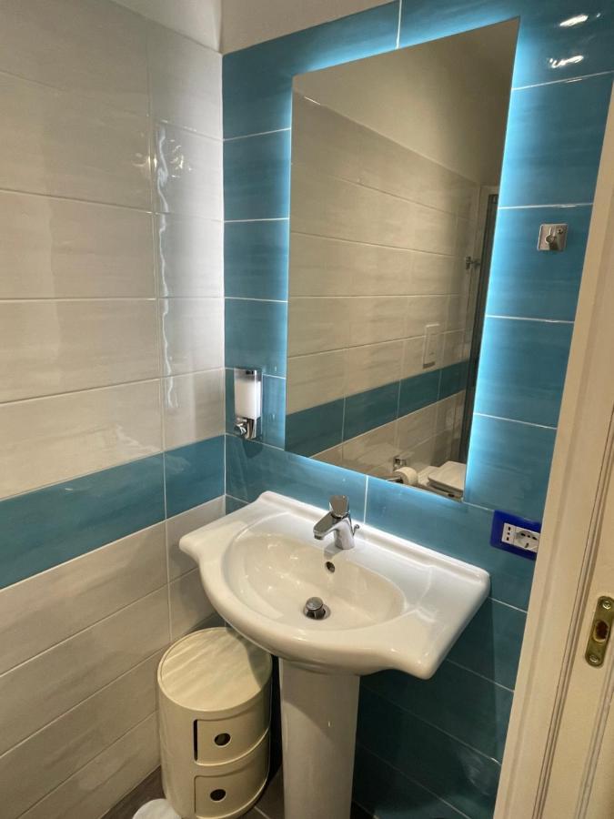 La Dimora Del Santo Apartment Napoli Bagian luar foto